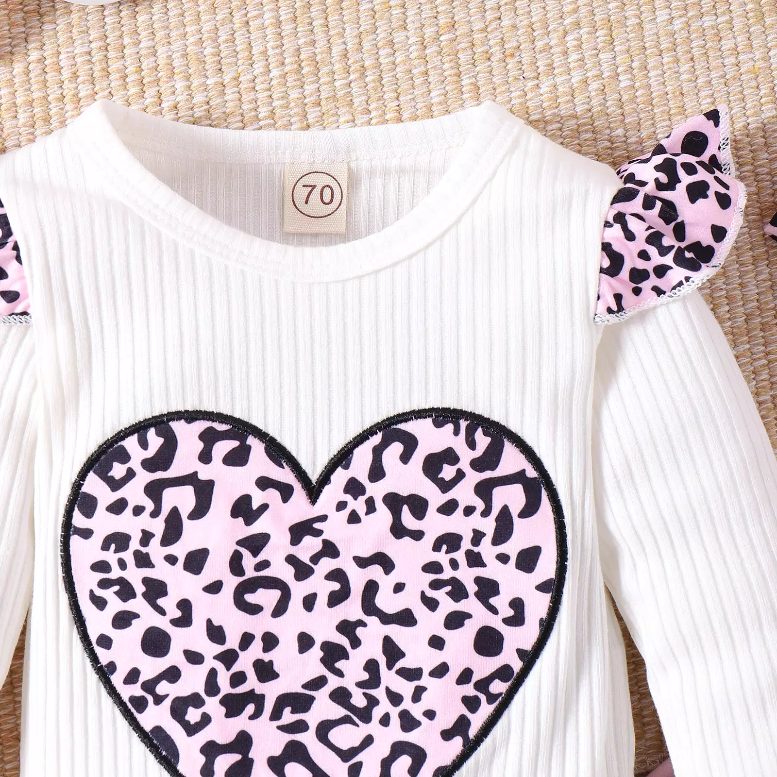 2 Pieces Set Baby Kid Girls Love heart Rompers And Leopard Pants Wholesale 24011118