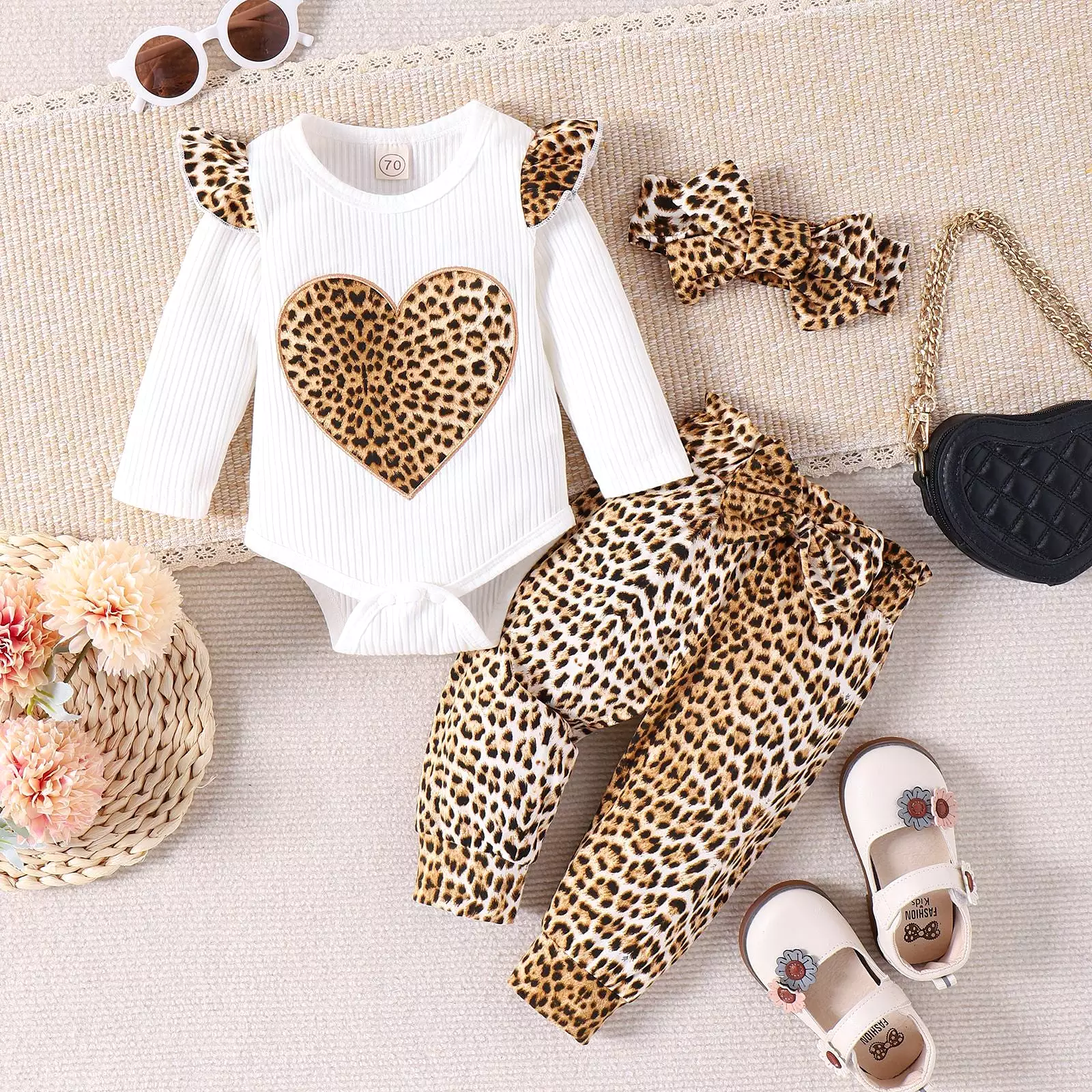 2 Pieces Set Baby Kid Girls Love heart Rompers And Leopard Pants Wholesale 24011118