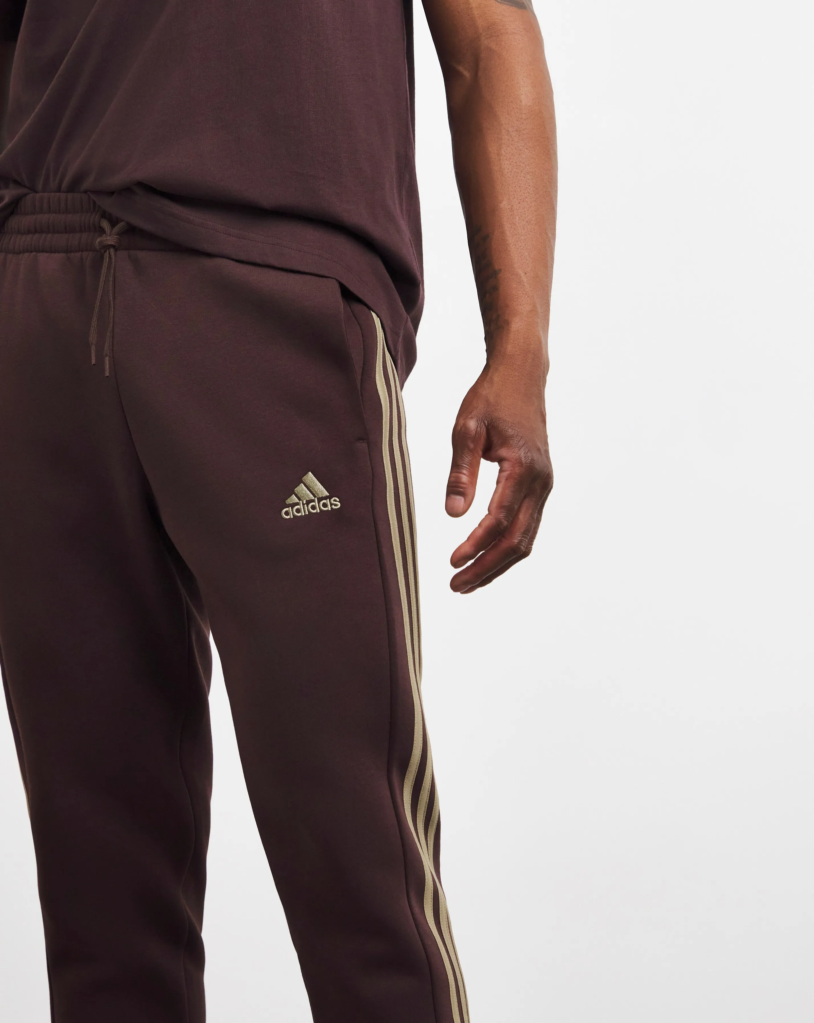 adidas Essentials Fleece 3 Stripes Tapered Joggers