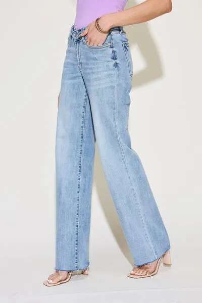 Cassandra V Front Waistband Straight Jeans