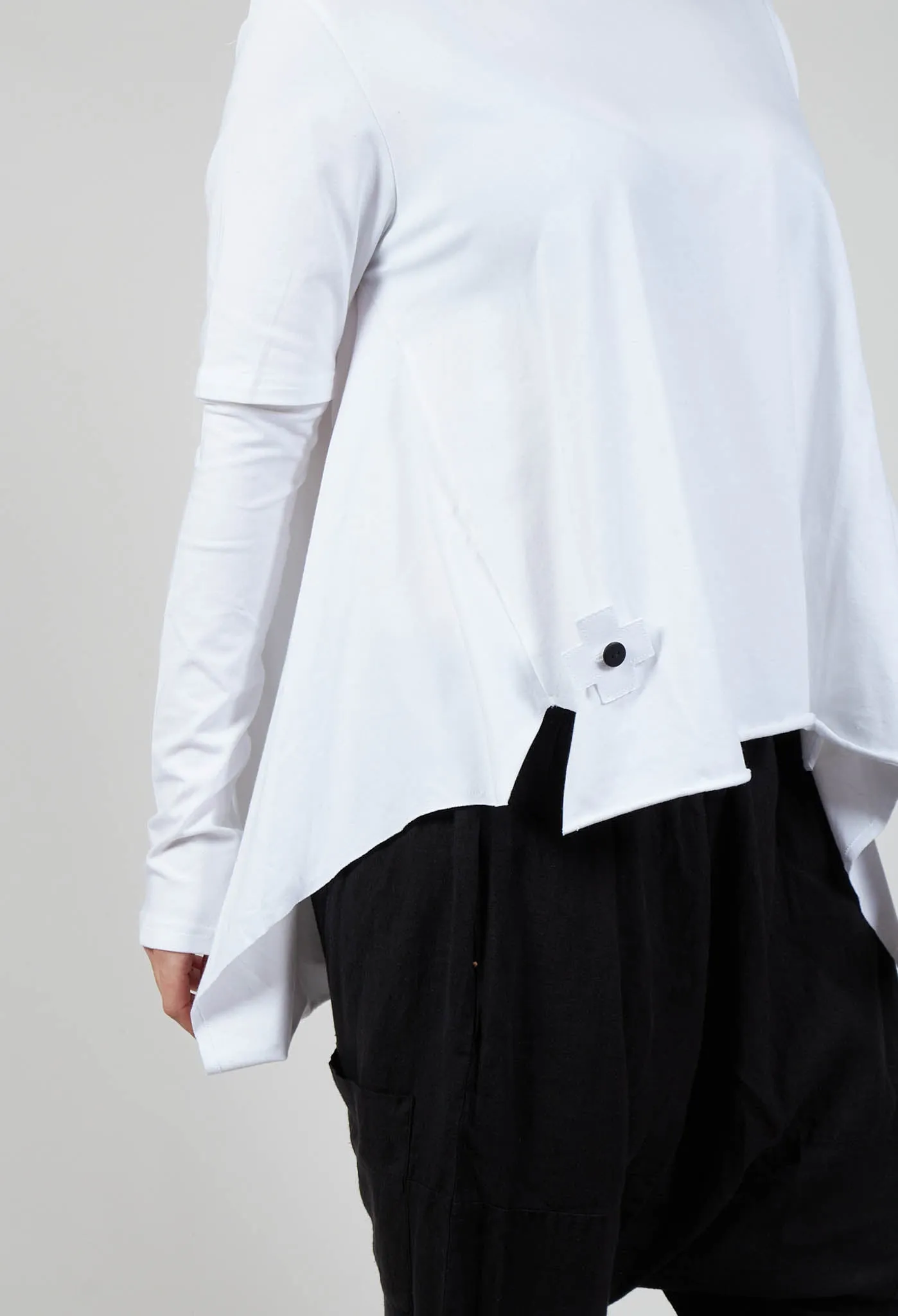 Detached Sleeve T-shirt in White