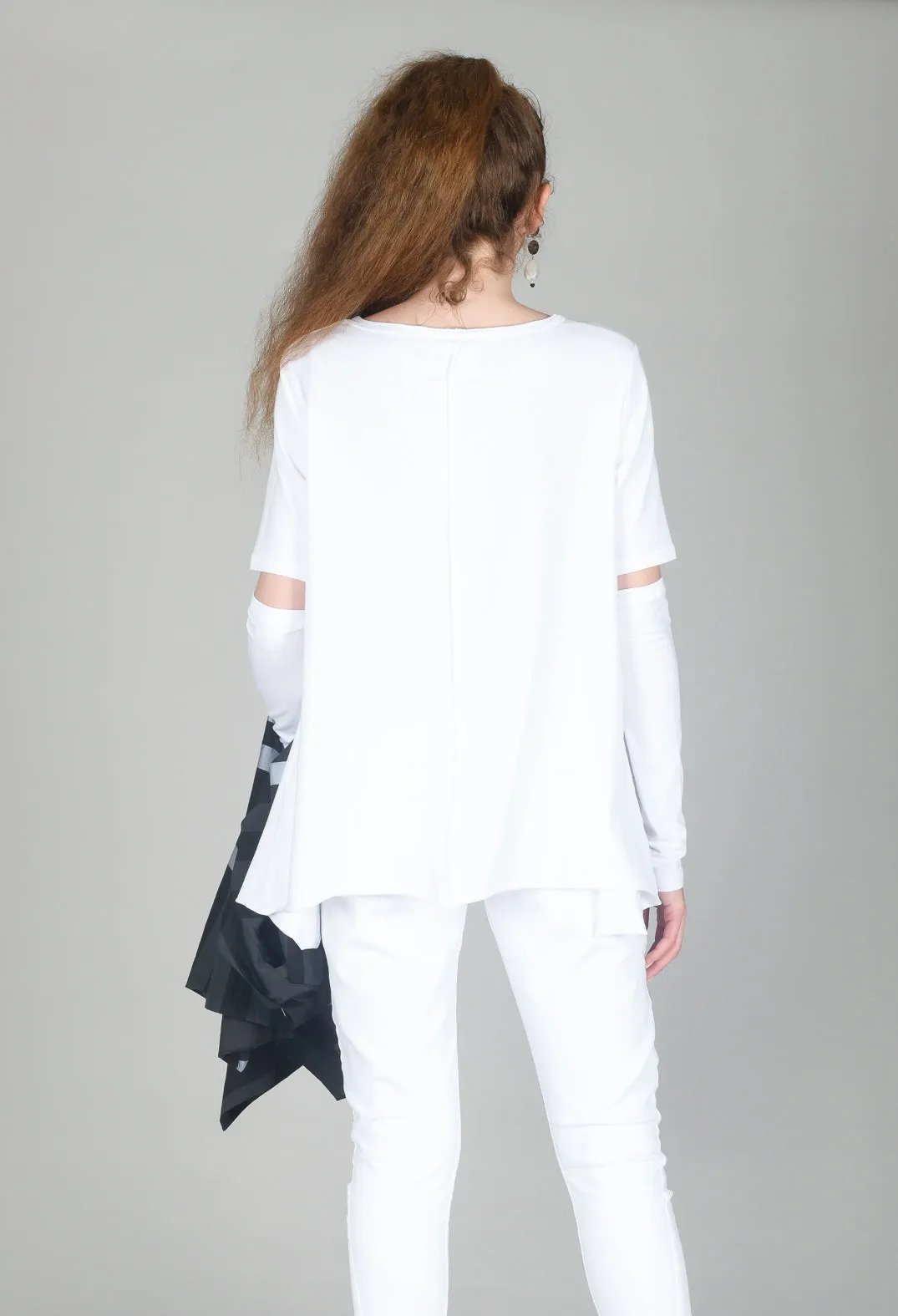 Detached Sleeve T-shirt in White