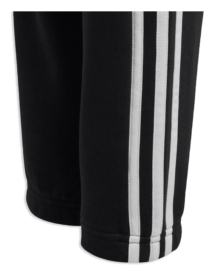 Essentials 3-Stripes Fleece Joggers in Black