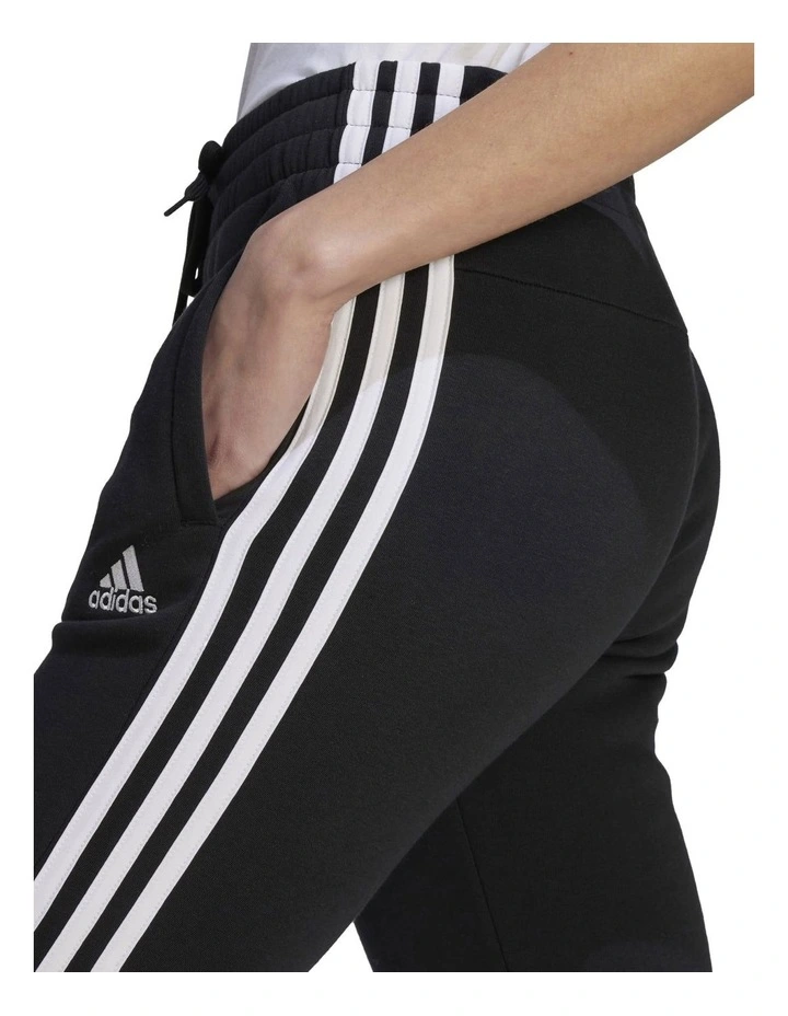 Essentials 3-Stripes Fleece Joggers in Black/White