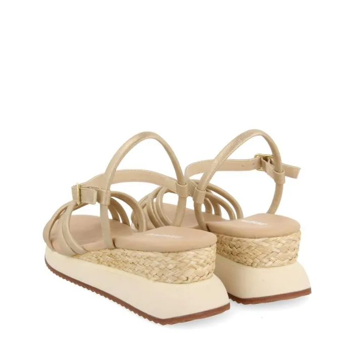 GOLDEN SANDALS WITH WEDGE AND TUBULAR STRAPS FOR WOMEN PERMET