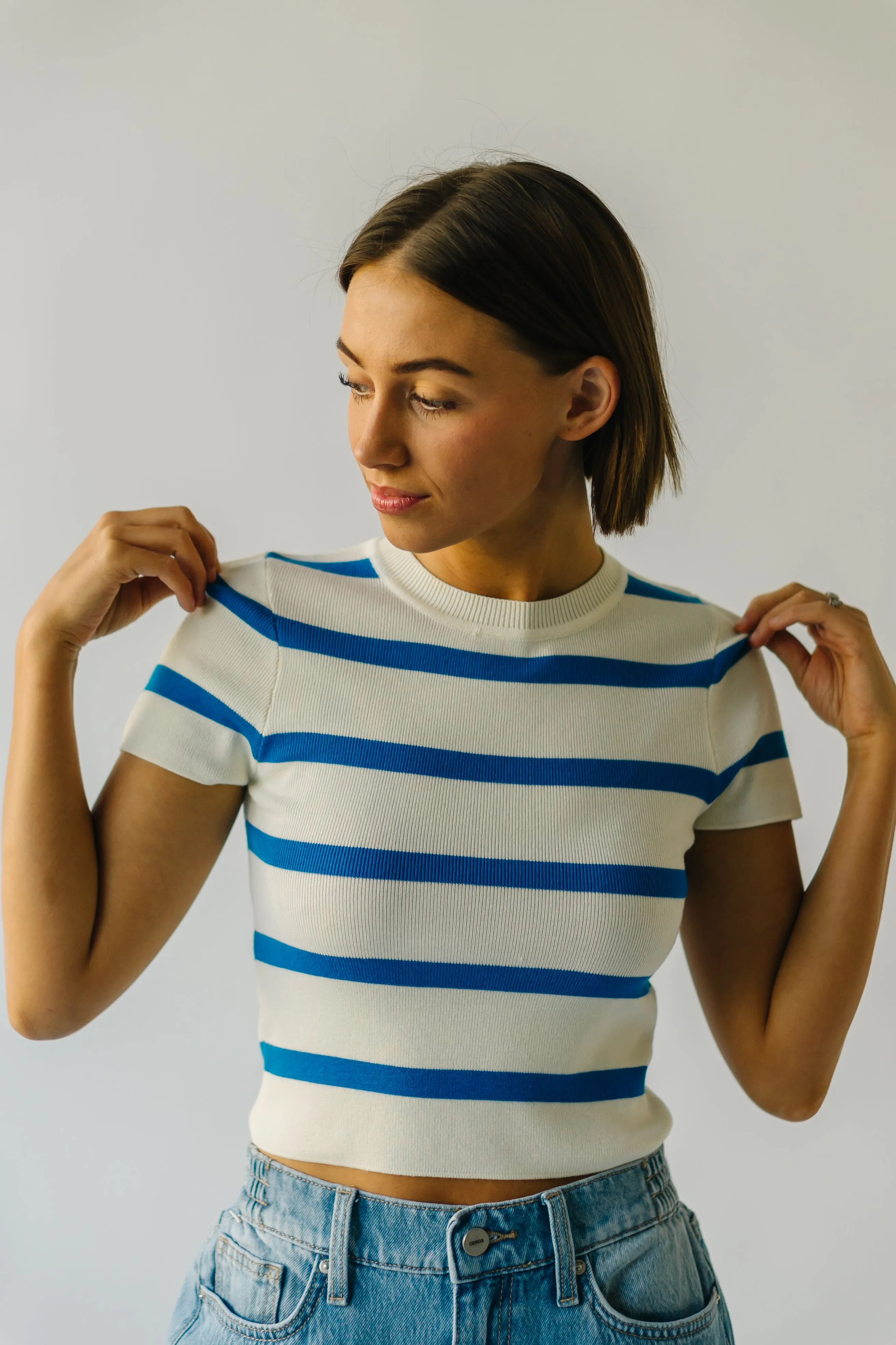 The Dundee Bold Striped Tee in Blue + White